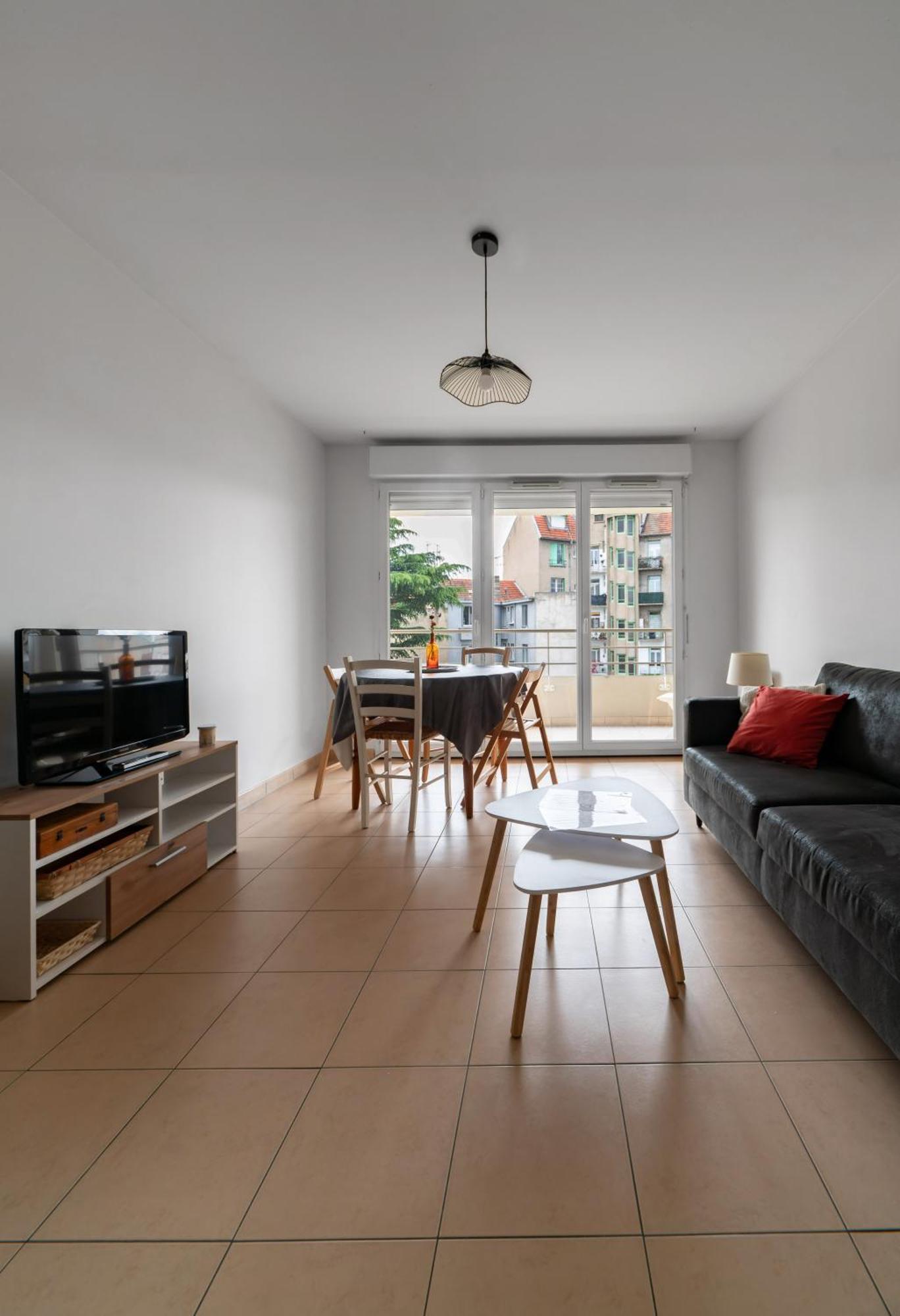 L'Eugenie - Appartement Design & Confort En Centre-Ville Vichy Luaran gambar
