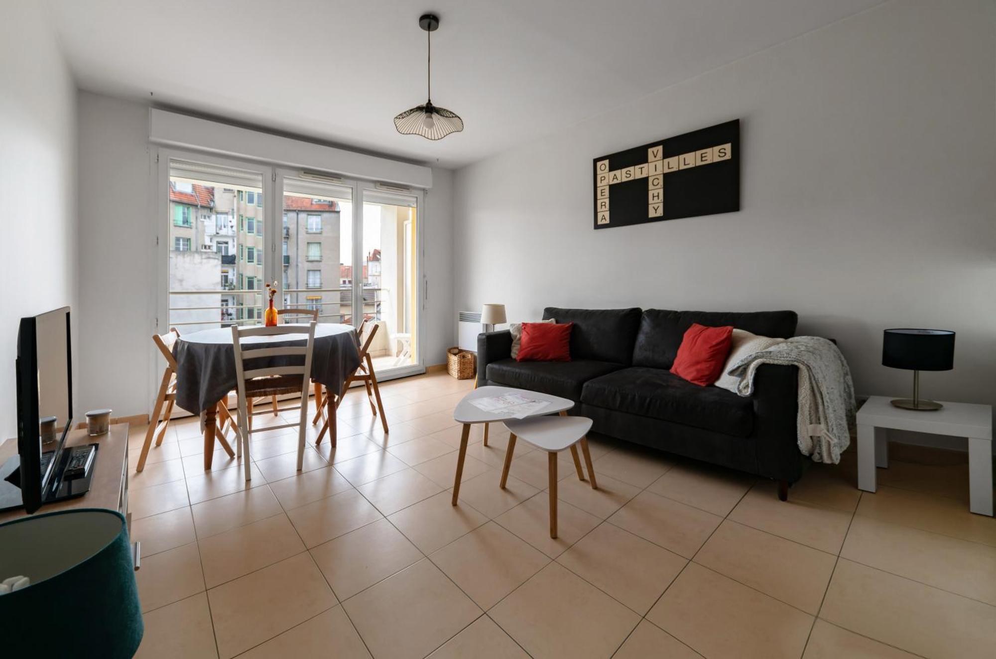 L'Eugenie - Appartement Design & Confort En Centre-Ville Vichy Luaran gambar