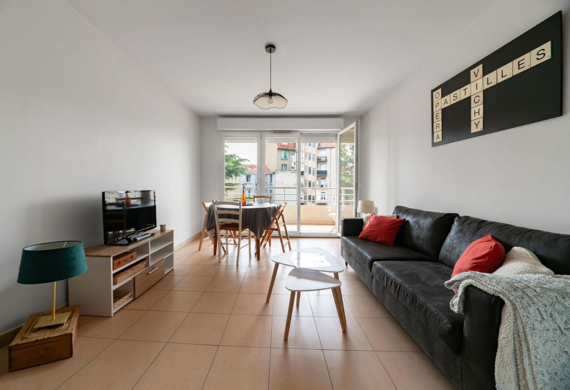 L'Eugenie - Appartement Design & Confort En Centre-Ville Vichy Luaran gambar